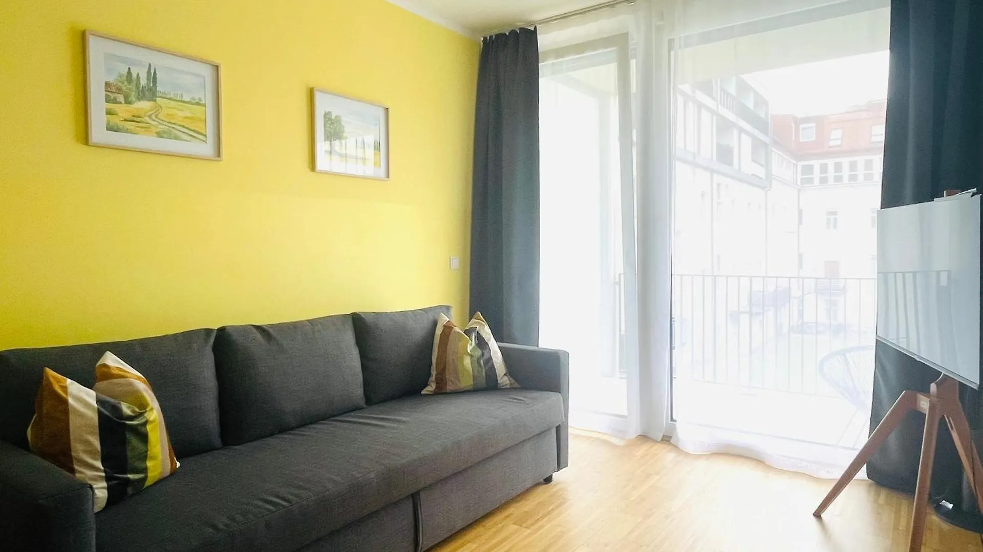 Apartment Apstay City Center I Free Parking I Self Check-In Graz