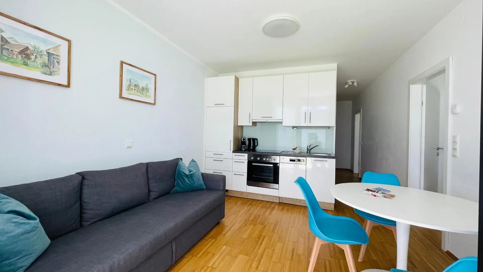 Apstay City Center I Free Parking I Self Check-In Graz Apartment